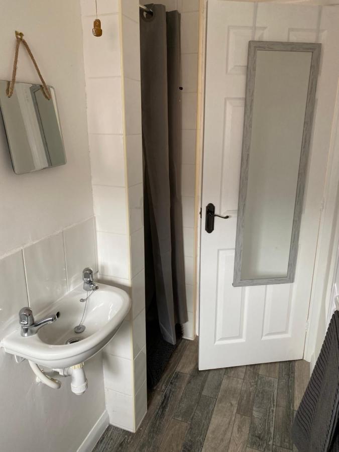 شقة 1St Floor Flat In Mews كيسينغلاند المظهر الخارجي الصورة